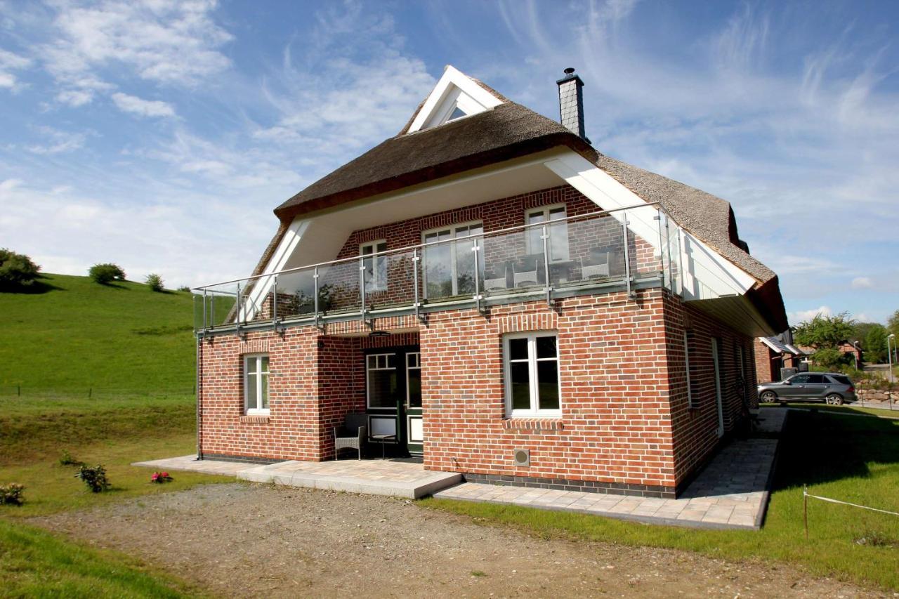 Wassernahes Ferienhaus Mit Meerblick Und Schwimmbadnutzung In Sellin - Ferienhaus Rohrweihe Gager Exterior foto